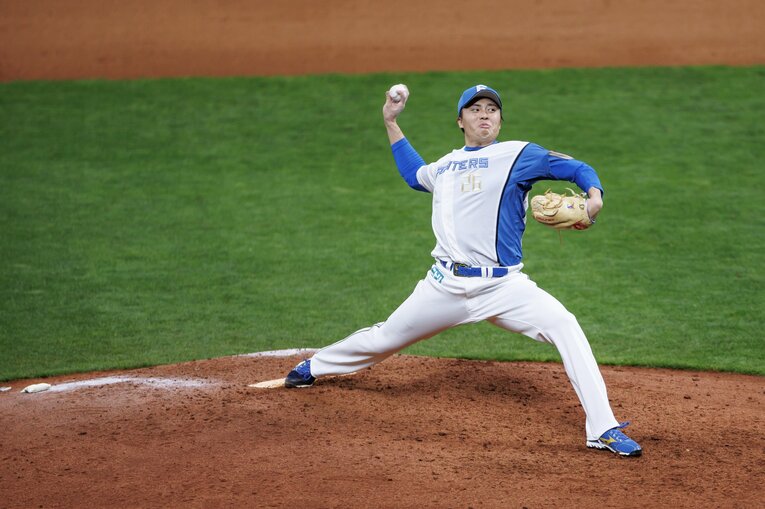 エスコンフィールドでの初公式戦での移籍初登板を無失点で抑えた田中　©︎Kiichi Matsumoto