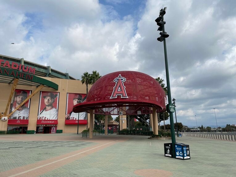 ドジャースがポストシーズンで盛り上がるなか、筆者はアナハイムのエンゼルスタジアムを訪れた