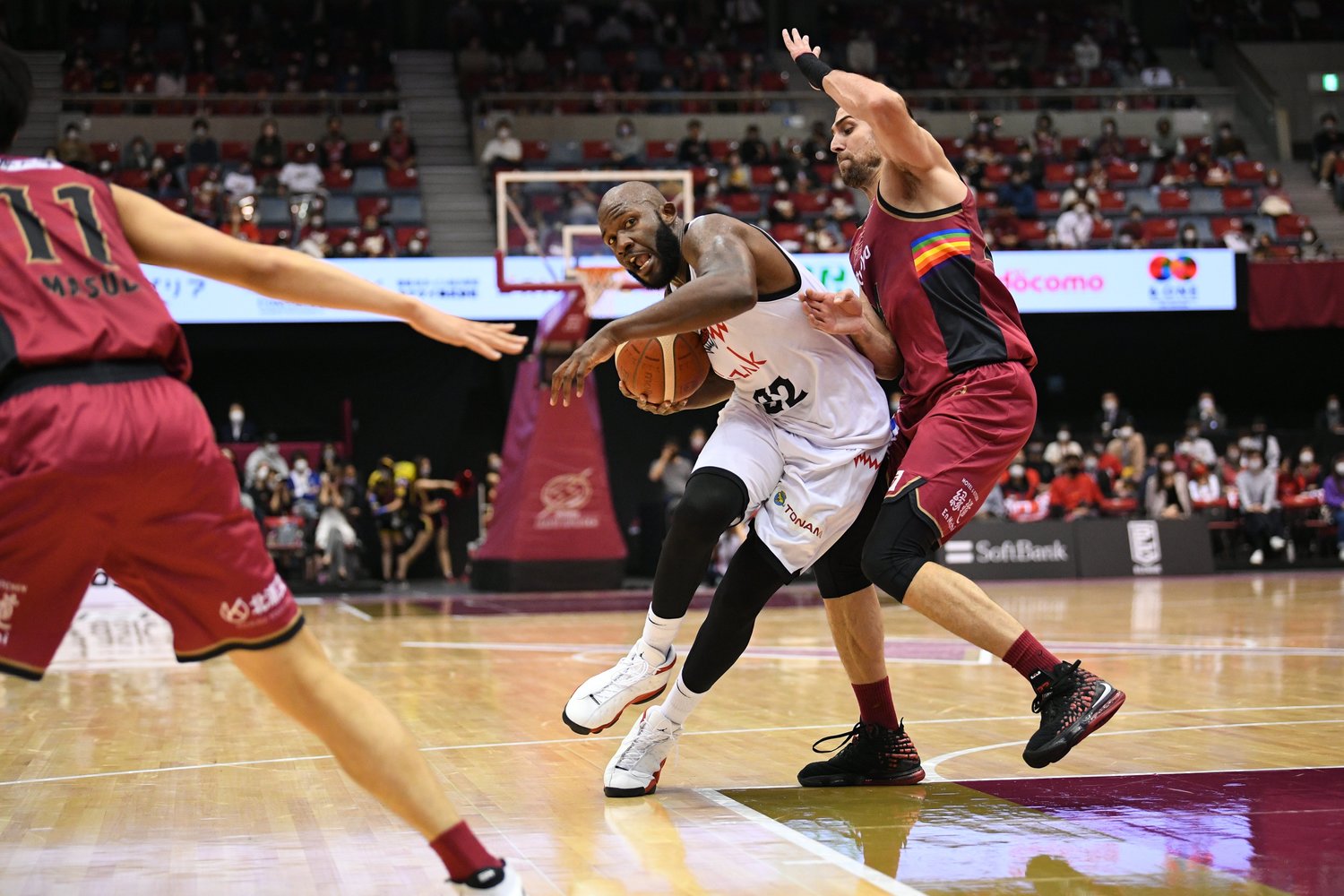 ジュリアン・マブンガ　(C)B.LEAGUE