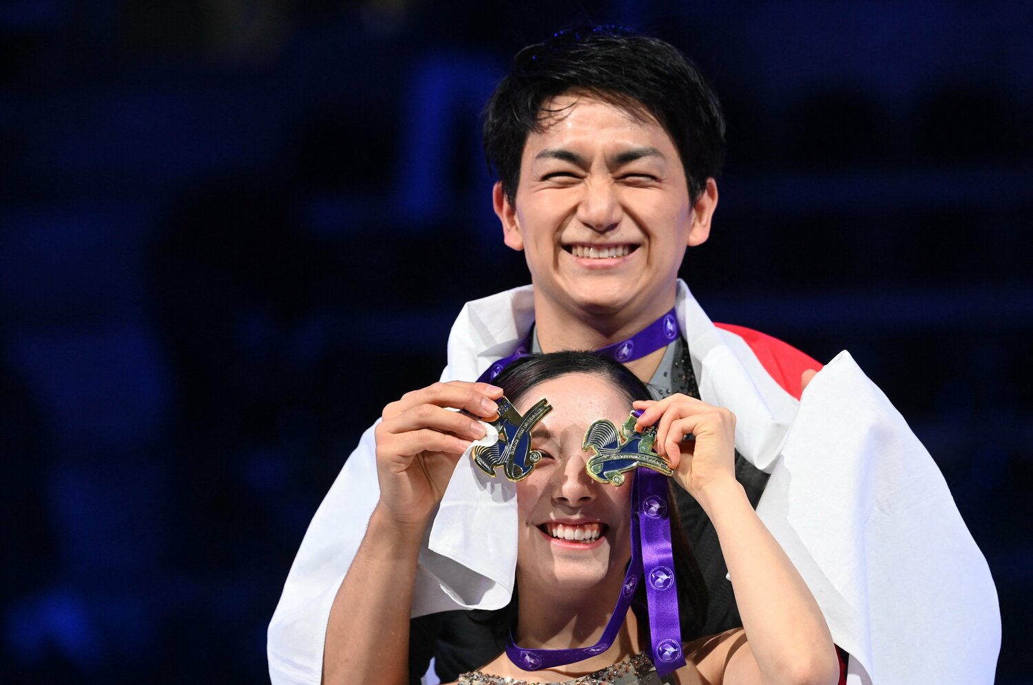 「璃来ちゃんに鞭打たれながら…」木原龍一はユーモアたっぷりに…フランス杯優勝、りくりゅう復活のウラに“2つの理由”「会見で見たゆとりのある姿」＜Number Web＞ photograph by JIJI PRESS