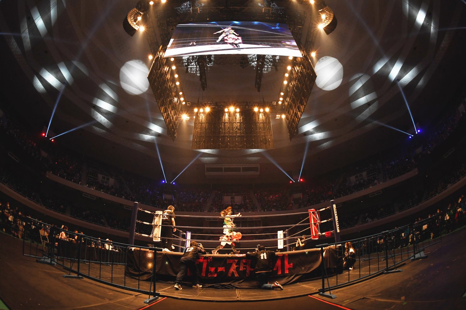 日本武道館大会を成功させたスターダム 大きい会場には、選手をスターに見せる力がある