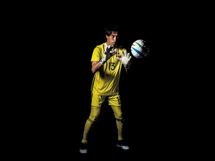 元J守護神・榎本達也が驚きの決断。なぜブラインドサッカーに転向？＜Number Web＞ photograph by Shiro Miyake