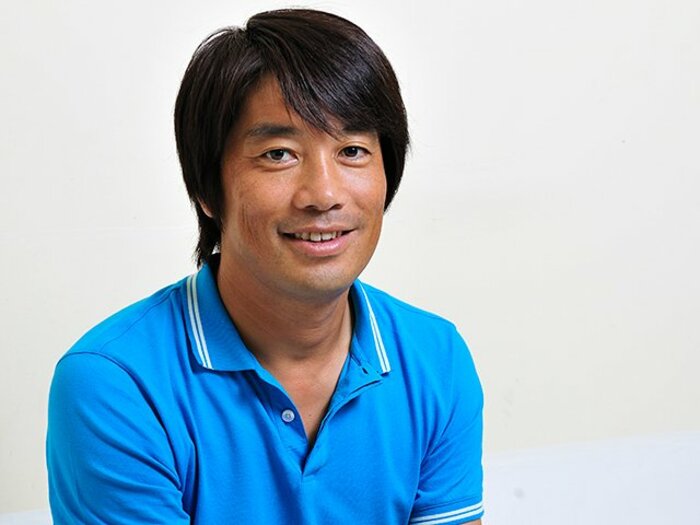 骨盤を前傾、軸足を抜くトラップ!?動き方を究める「中西塾」に潜入。<Number Web> photograph by Takuya Sugiyama