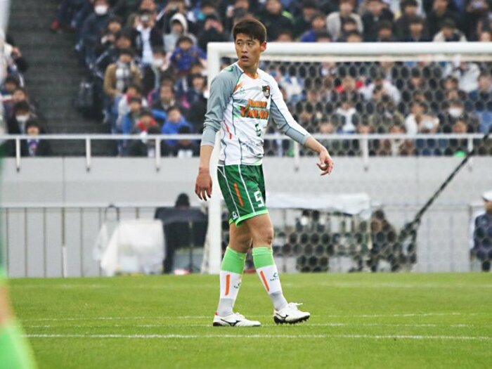藤原優大が浦和と札幌に送った手紙。思い出が詰まった埼スタで目指す夢。<Number Web> photograph by Takahito Ando