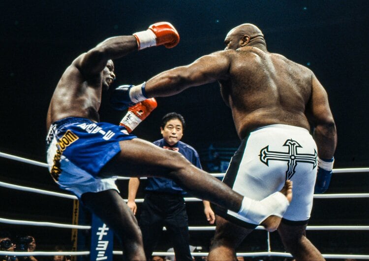 ボブ・サップのパンチがうなりをあげて…」王者アーネスト・ホーストが