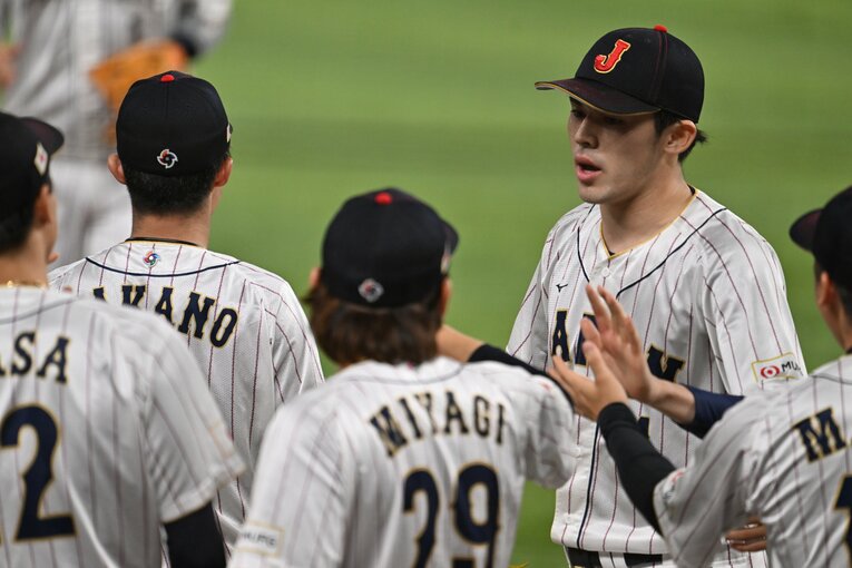 準決勝・メキシコ戦で力投する佐々木　©︎Naoya Sanuki 