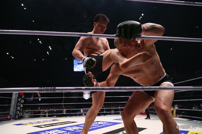 相撲界を懲戒解雇からRIZINへ…貴賢神がデビュー戦完敗でも見せた可能性とは？ 対戦した元警察官ファイターが絶賛した「凄い素質」(51)