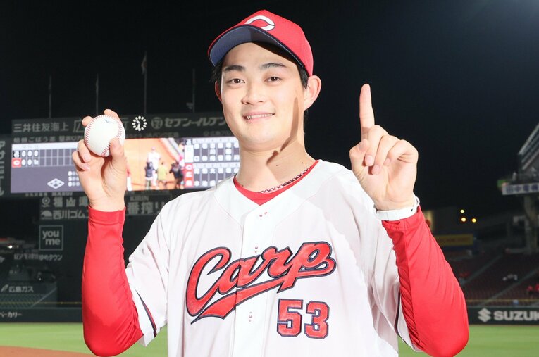 初勝利を挙げたのは5月13日のジャイアンツ戦。登板したのは12回裏だった ／ photograph by Sankei Shimbun