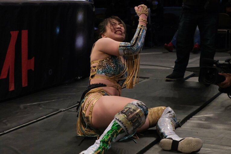 「ここまでやらなきゃ勝てない」中野たむとの死闘…スターダム新王者・上谷沙弥と“狂気と全力”のフェニックス・スプラッシュ(34)