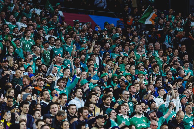 熱狂的なアイルランドのラグビーファンたち　©Kiichi Matsumoto