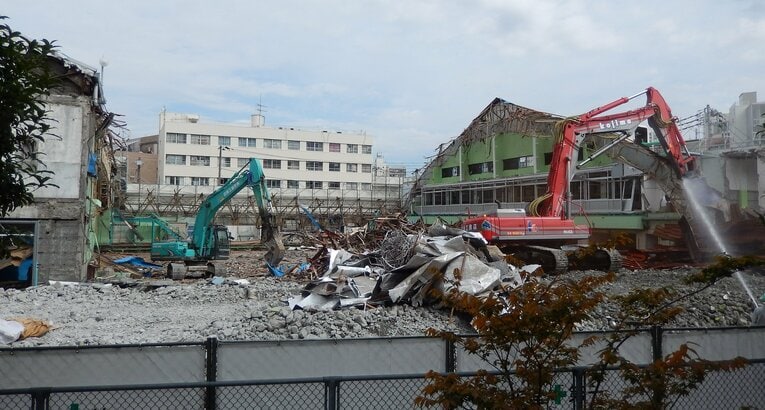 建て替えに伴う取り壊し中の神奈川体育館（神奈川スケートリンク）2014年9月18日撮影