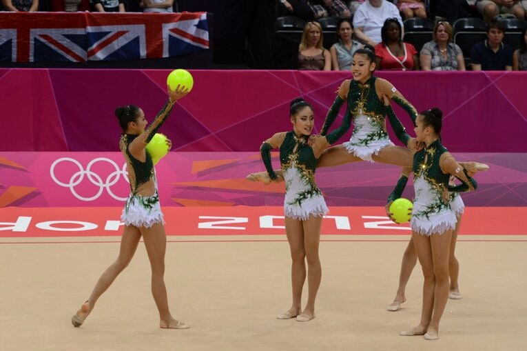 【これが一糸乱れぬフェアリージャパンの演技】サイード横田さんも出場したロンドン五輪団日本代表の演技を見る　©Asami Enomoto/JMPA