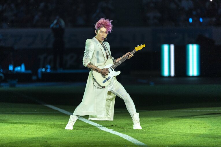 初戦に登場したMIYAVI　©Takuya Sugiyama