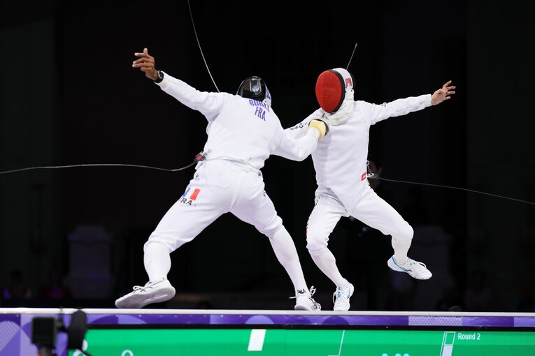 男子エペ個人決勝、加納虹輝vs.ヤニック・ボレル　©JMPA