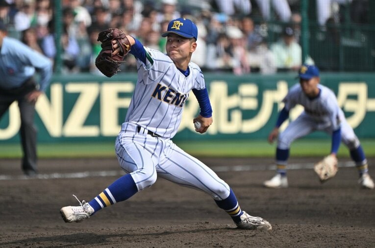 トミージョン手術明けの健大高崎・佐藤はオリックスから3位指名を受けた　©Hideki Sugiyama