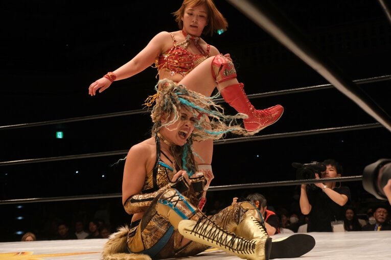 「泣いてんじゃねえ！ってビンタしたけど…」WWEから帰還したSareeeが日本で目指す“プロレス”とは？「ライバルはいればいるほど面白い」(9)