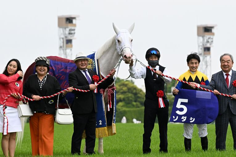 ソダシvsスターズオンアースは競馬史に残るレースとなるか？「ウオッカとダイワスカーレット」以来の“名牝ライバル誕生”を期待してしまう理由(25)