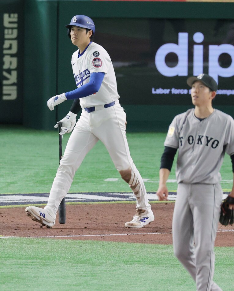 ドジャース戦、大谷翔平に2点本塁打を打たれた巨人・戸郷翔征　©JIJI PRESS