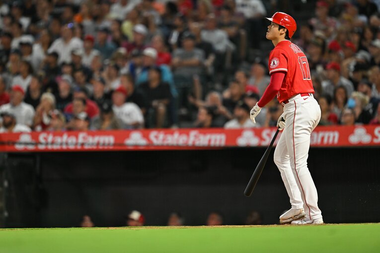 日本時間8月29日、ジャッジの前で29号を放った大谷　©Nanae Suzuki