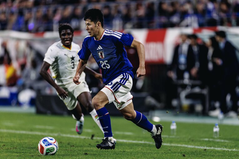 ブラジル戦で脚光を浴びた鈴木淳之介。早くも日本代表に定着しつつある　©Kiichi Matsumoto