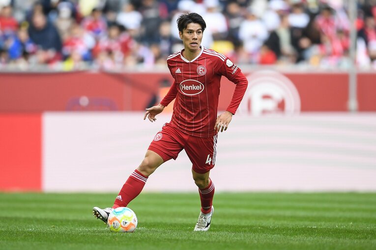 ドイツ2部のデュッセルドルフでプレーする田中碧　©︎Getty Images