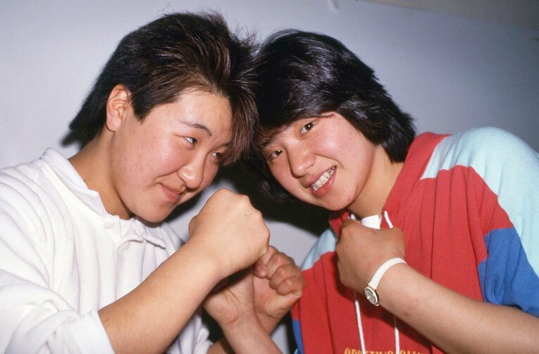 宇野久子（現・北斗晶）と西脇充子　©東京スポーツ新聞社