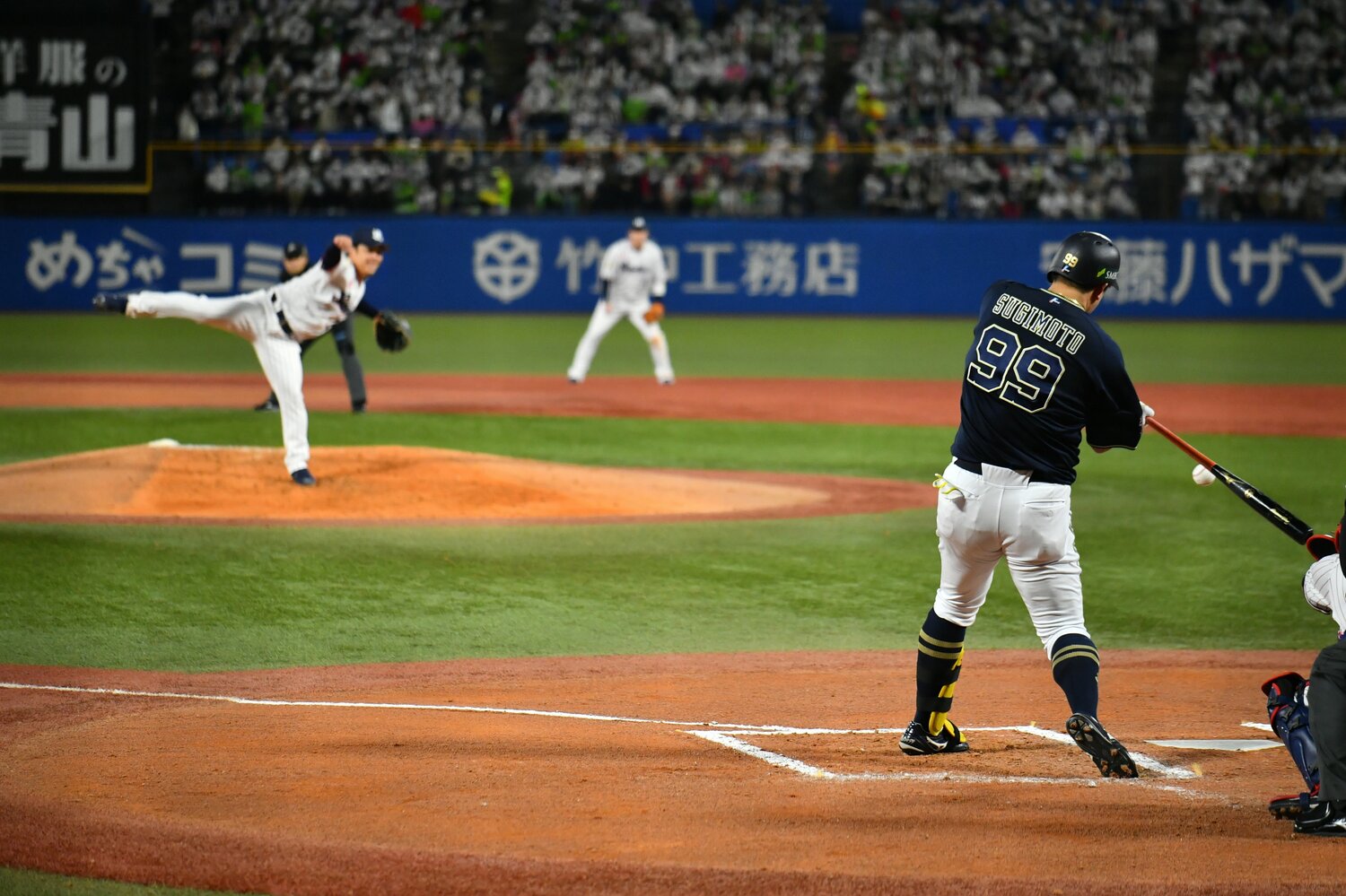 吉田への申告敬遠の後の打席でライト前へのタイムリーヒットを放った杉本 ©︎Hideki Sugiyama