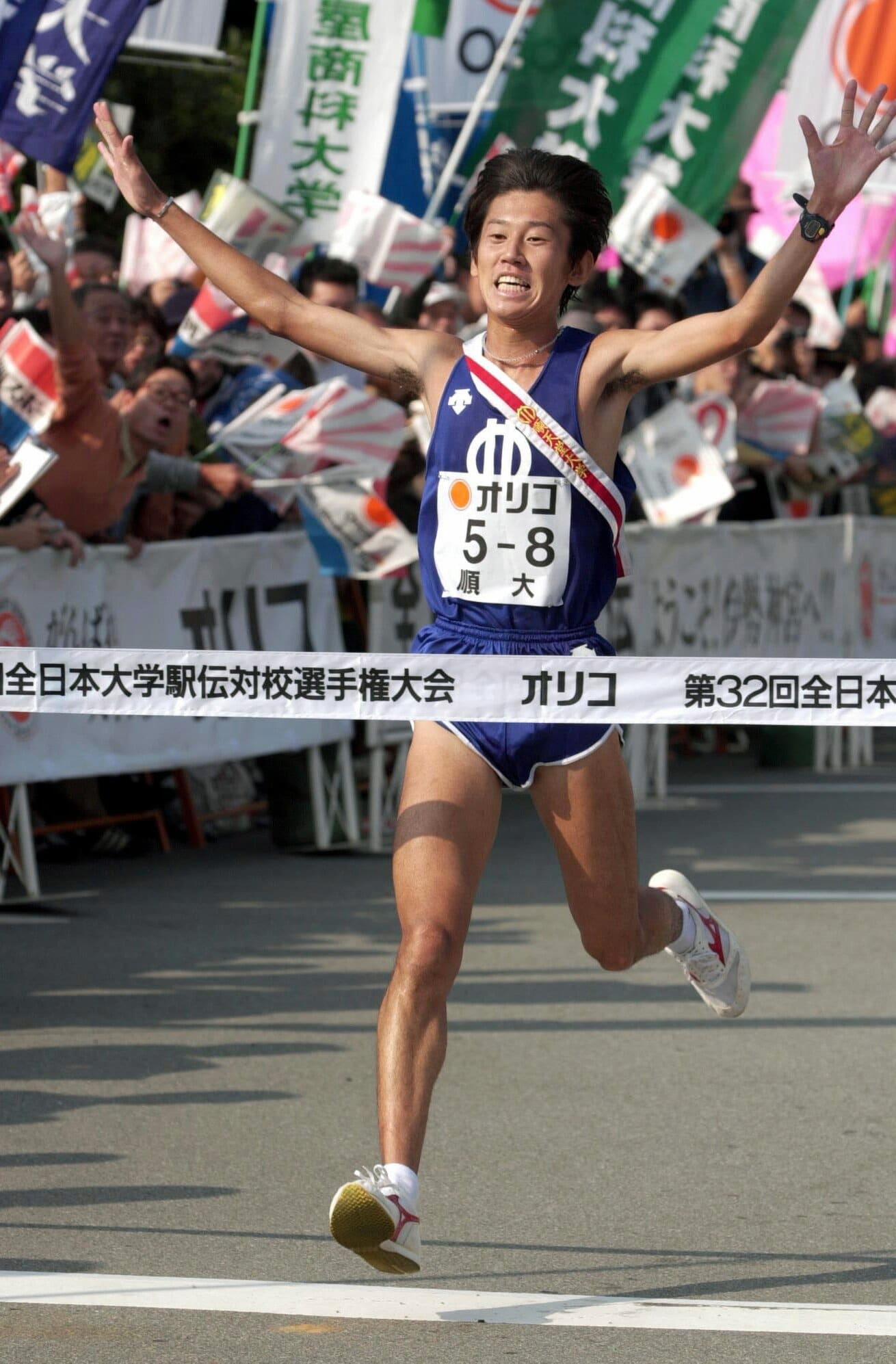 前年の全日本8区で区間賞を獲得し優勝を決めるなど、名実ともに学生駅伝界のトップランナーだった当時の謙介　©JIJI PRESS