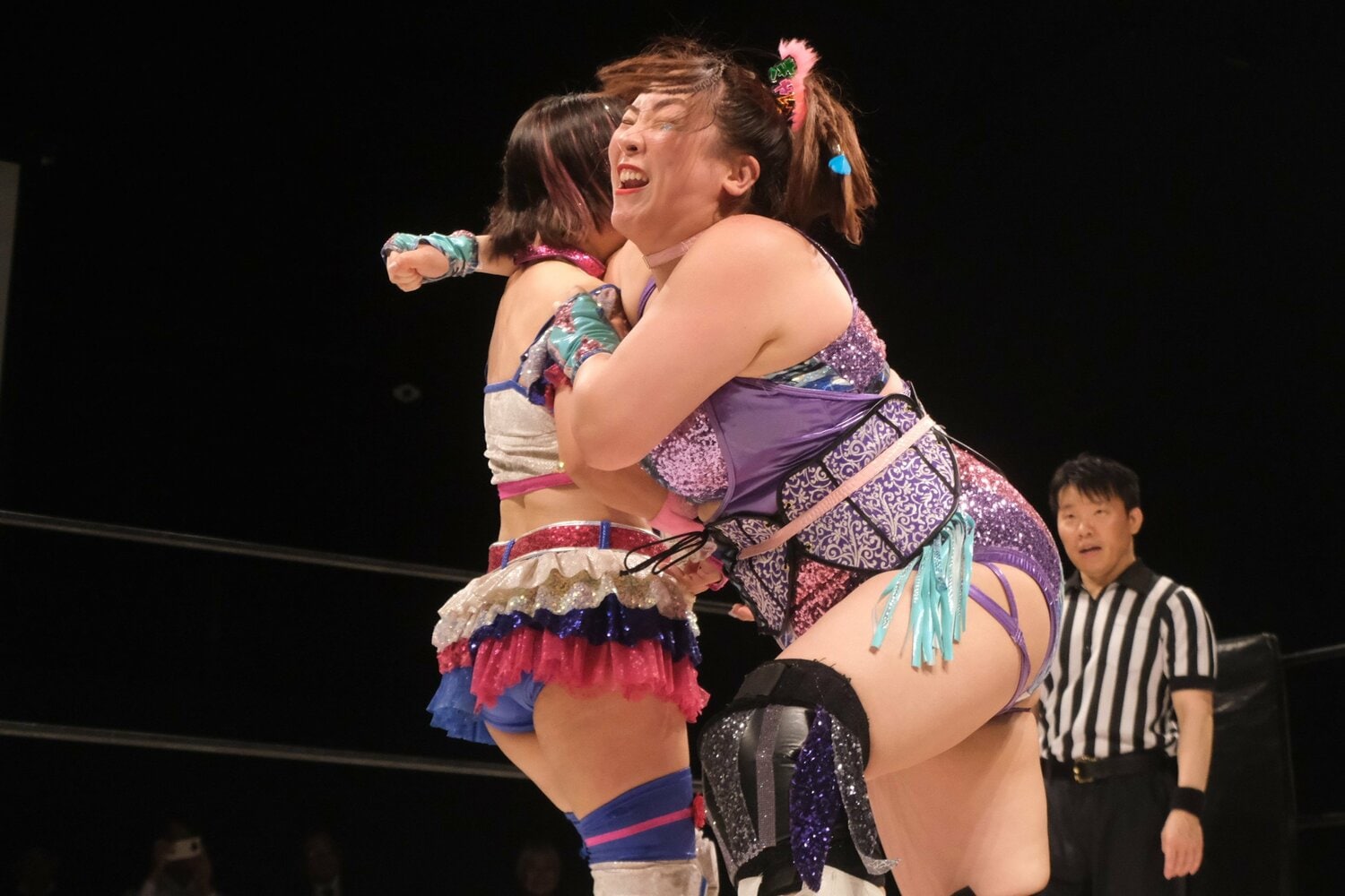 女子では使い手が少ないラリアット。パワフルな攻撃が持ち味だ　©Norihiro Hashimoto