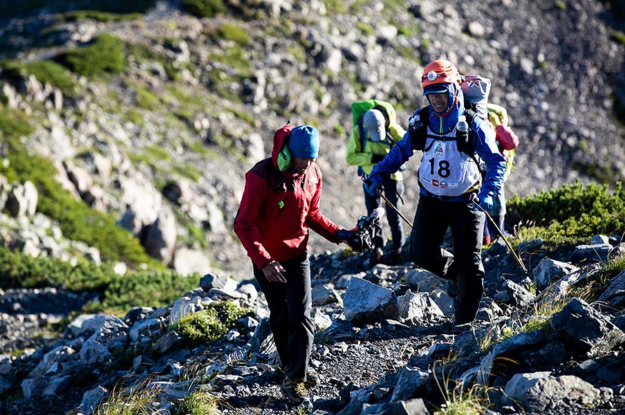 スポーツドキュメンタリーの作法とは。山岳レースと選手、取材者の距離感。＜Number Web＞ photograph by Sho Fujimaki