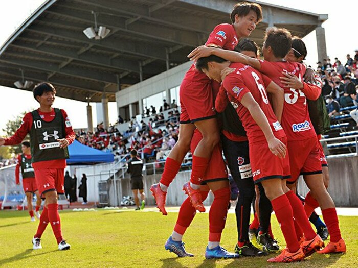 「90分間止まらない、倒れない」 “わずか6年で福島県2部→Jリーグ昇格”いわきFC、衝撃のフィジカル革命《試合前日もベンチプレス》＜Number Web＞ photograph by J.LEAGUE
