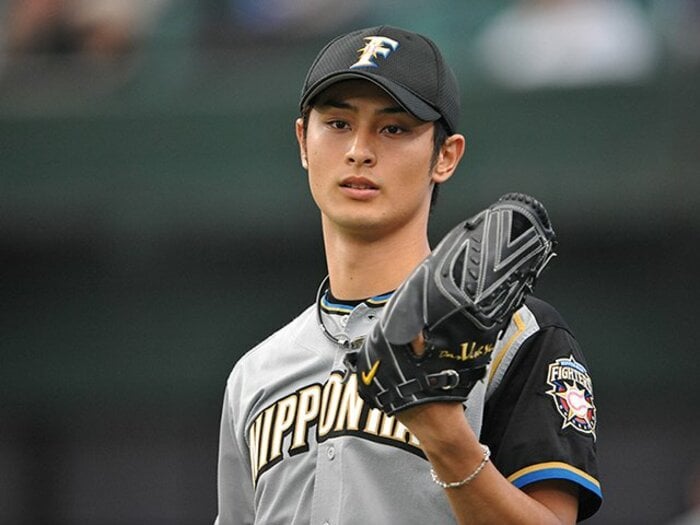 野村克也が絶賛した「完ぺきに近い投手」ダルビッシュ…敵なし状態の11年前、なぜ沢村賞を逃した？ 立ちはだかった“もう一人の天才”とは＜Number Web＞ photograph by BUNGEISHUNJU