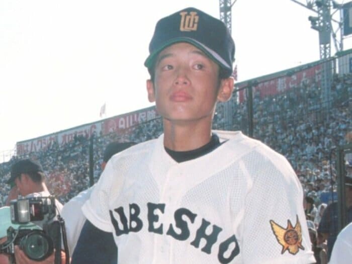 甲子園「最大の悲劇」サヨナラボークで試合決着…宇部商エースが明かす「SNSあれば反応違ったかも」「当時の映像は見ない」息子も宇部商に進学していた＜Number Web＞ photograph by KYODO