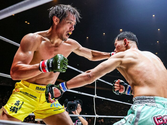 「信じられない形勢逆転」金原正徳vsYA-MANはなぜ“超RIZINの圧倒的ベストバウト”になったのか？ 42歳で引退発表、試合後に見た「晴れ晴れとした表情」＜Number Web＞ photograph by RIZIN FF Susumu Nagao