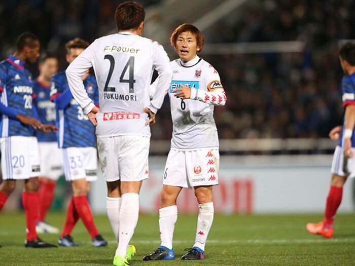 すべてを懸けた開幕、現実は連敗。札幌、J1残留へもう訪れた正念場。<Number Web> photograph by J.LEAGUE PHOTOS