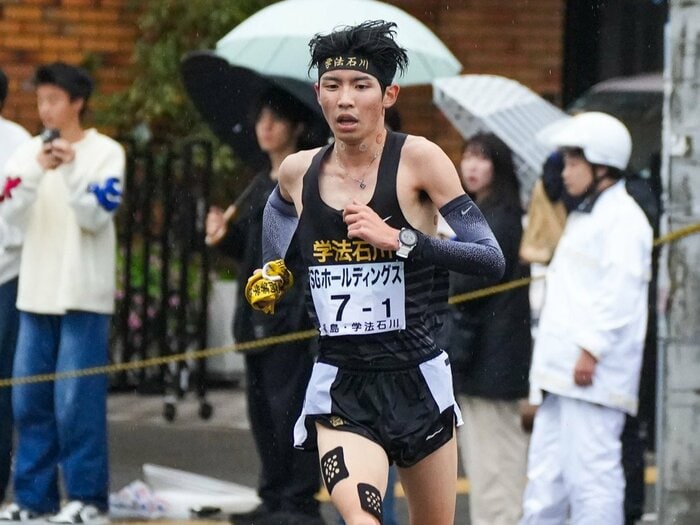 大会後には「衝撃の発表」が…全国高校駅伝で“史上最速レース”三つ巴の激闘を制した最強ランナーの胸の内「世代No.1は自分という走りができた」＜Number Web＞ photograph by Satoshi Wada