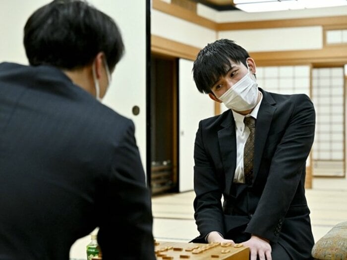 「棋士になりたい」と大手企業を退職…アマから編入試験に挑戦、小山怜央さんに漂う“藤井聡太五冠のような寄せ”と人間性とは＜Number Web＞ photograph by JIJI PRESS