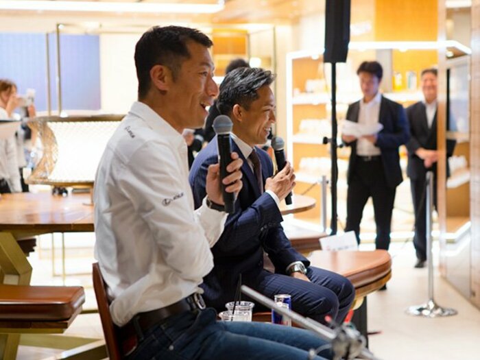 <特別対談 後編>室屋義秀(パイロット)×野村忠宏(柔道家)「好きなこと、だから続けられる」<Number Web> photograph by Tadashi Shirasawa