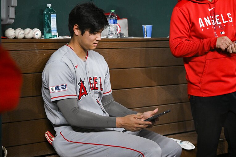 勉強中の大谷　©Nanae Suzuki