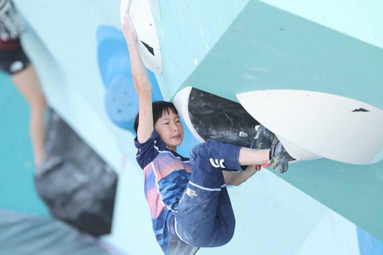 スポーツクライミング女子複合決勝の森秋彩　©Tetsuya Higashikawa/JMPA
