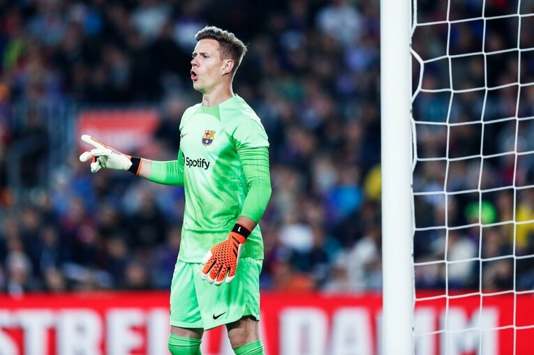 今季9点目！ 久保建英が凄まじい「バルサ撃破ドリブル、ブスケッツ退団・優勝セレモニーが同時に」カメラマンが見た“美しいカンプノウの夜”(59)