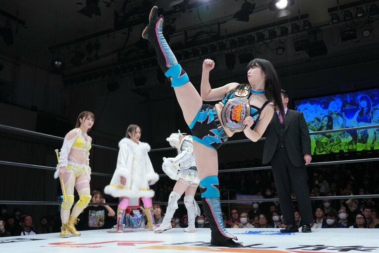 なつぽい、愛川ゆず季、スターライト・キッドと対戦するさくらあや　©Essei Hara