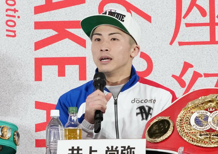 試合後、「ほぼ無傷」で会見に臨んだ井上尚弥　©Naoki Fukuda