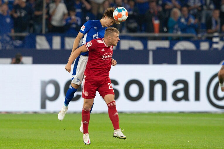 デュッセルドルフ戦での板倉　©Getty Images