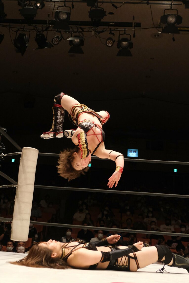 「闘うグラドル」もデビュー、アクトレスガールズの“華がスゴい”新人たちの裏で…エース・青野未来が泣いた理由「まったく追いつけていない」(18)