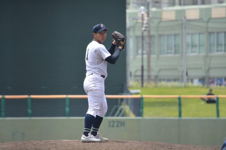 沖縄尚学の2年生エース・末吉良丞　©Takarin Matsunaga