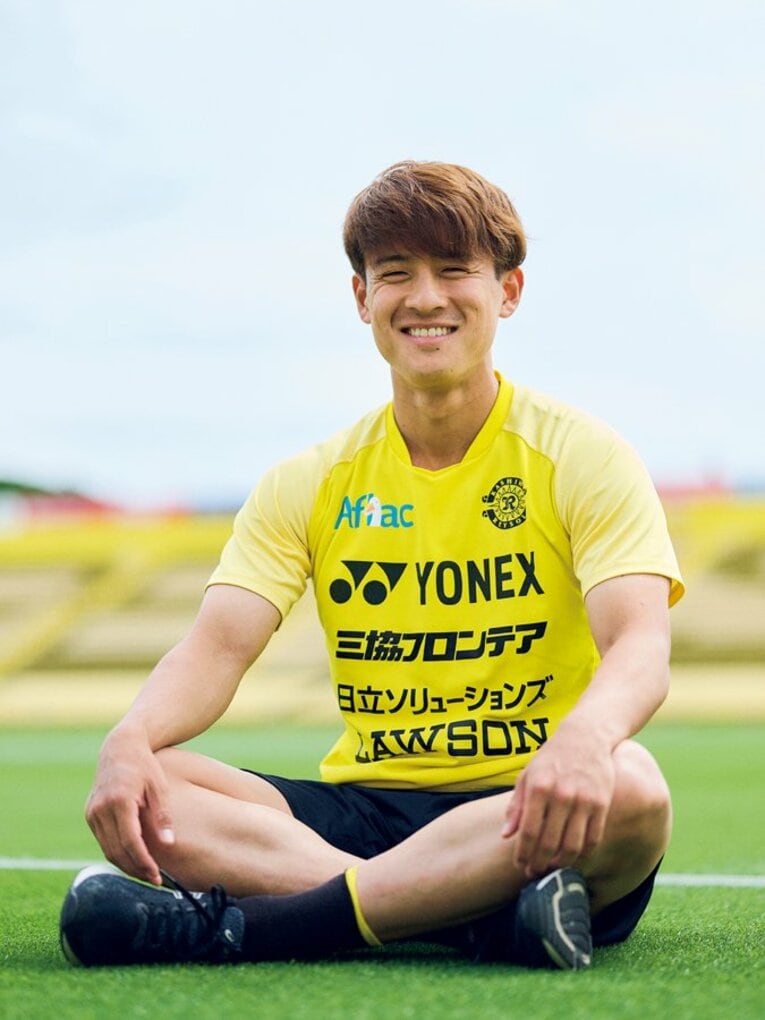 筑波大時代のチームメイト、MF高嶺朋樹。現在、柏レイソルに所属　©︎Yuki Suenaga