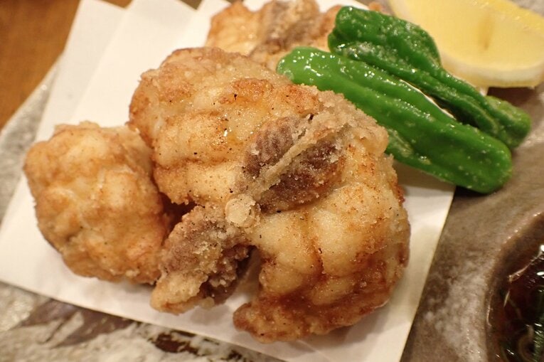 フグの唐揚げ　©Essei Hara