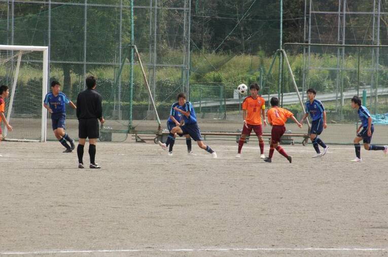 後半は集中したディフェンスで無失点 ／ photograph by Satoshi Shigeno