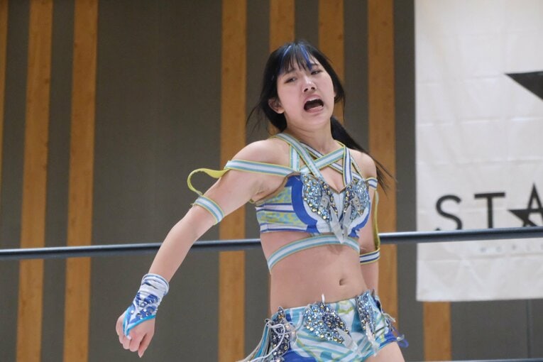 学級委員長も務めた「高校生レスラー」 吏南（17歳）がタイトル戦で見せた“肩書き以上の可能性”…来春の卒業後はプロレス専念へ(26)